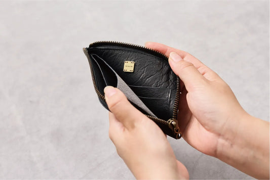L - shape fastener wallet