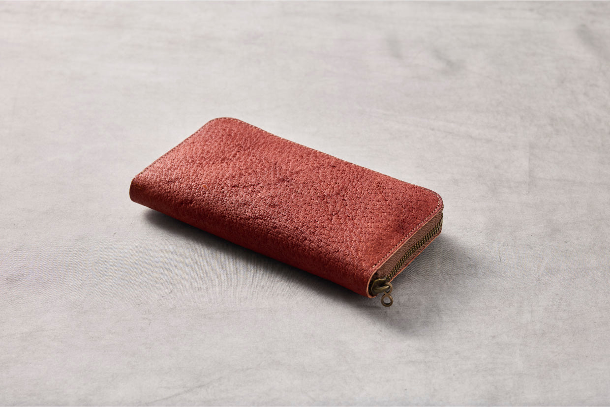 round fastener wallet